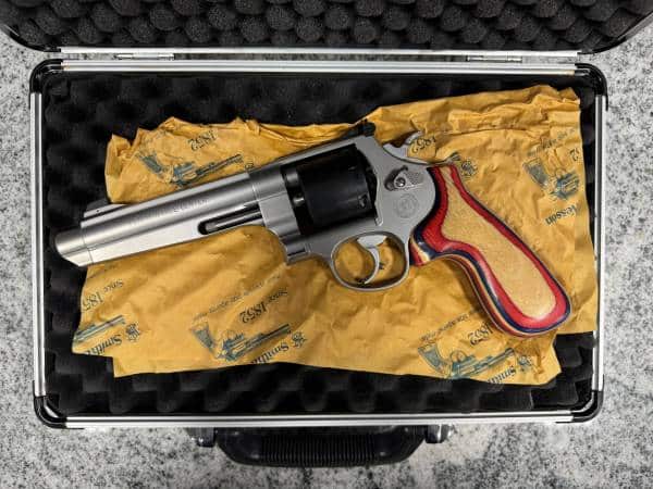 SMITH & WESSON 627-4 PERFORMANCE CENTER 38 SUPER SAO 5.5" 8-SHOT ORIGINAL CASE STAINLESS USED SUP0053