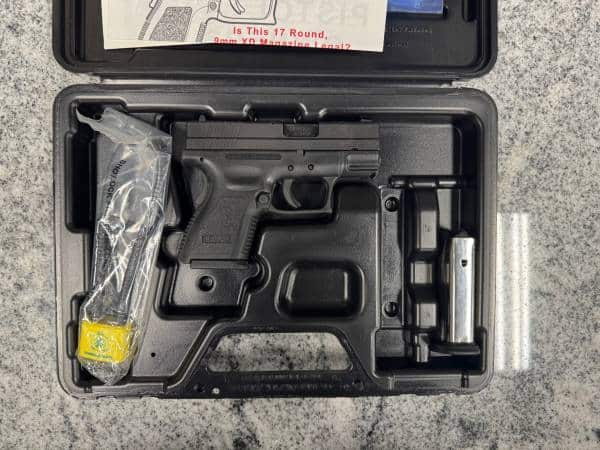 SPRINGFIELD ARMORY XD-9 SUB-COMPACT 3" 9MM 10+1 2-MAGS ORIGINAL CASE BLACK USED US981231