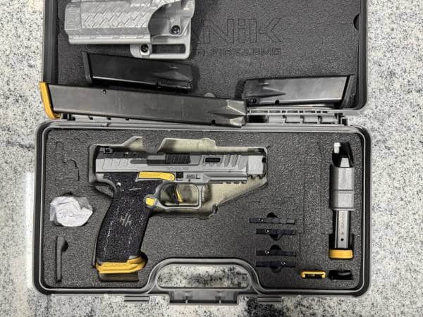 CANIK SFX RIVAL 9MM 18+1 5-MAGS ORIGINAL CASE GRAY GOLD USED 23CM24259