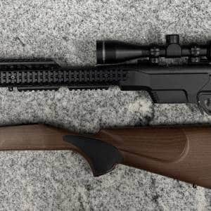 REMINGTON 700 223 REM 26" BOLT ACTION RIFLE 2-MAGS MDT CHASSIS W/ STOCK CHASSIS AND COREHX 3-9X40 SCOPE NO-CASE/BOX BLACK USED RR71994E