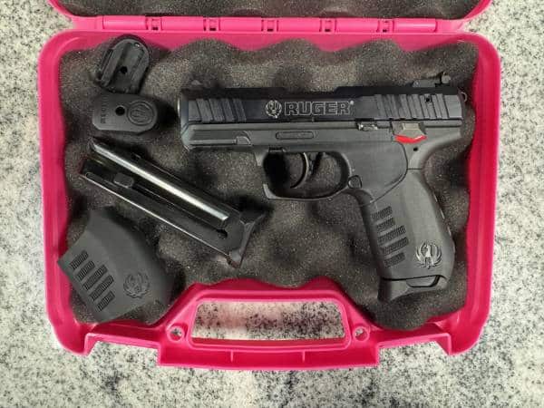 RUGER SR22 3.5" 22LR 10+1 2-MAGS HARD CASE BLACK USED 361-09166