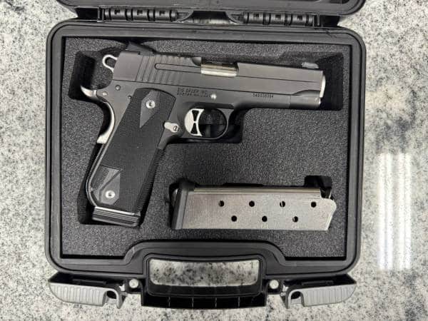 SIG SAUER 1911 NIGHTMARE FASTBACK CARRY 4.25" 45 ACP 8+1 3-MAGS ORIGINAL CASE BLACK USED 54B038364