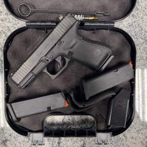 GLOCK 19 GEN 5 4.02" 9MM 15+1 3-MAGS ORIGINAL CASE BLACK USED BWGS436