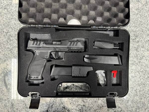 WALTHER ARMS PDP FULL SIZE 9MM 4.5" 18+1 3-MAGS ORIGINAL CASE BLACK USED FDE4520