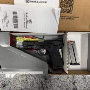 SMITH & WESSON M&P9 SHIELD EZ PERFORMANCE CENTER 3.8" 9MM 8+1 2-MAGS ORIGINAL BOX NEVER FIRED BLACK/SILVER USED FJS2616