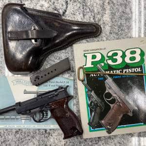 MAUSER (BYF) P.38 4.9" 9MM 8+1 2-MAGS ALL MATCHING HOLSTER NO-CASE/BOX BOOKS 1943 BLACK USED 1119