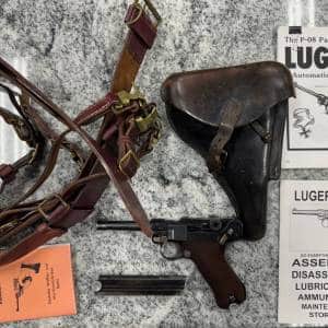 MAUSER (S/42) P08 3.9" 9MM 8+1 3-MAGS ALL MATCHING (TWO MAGS DO NOT MATCH) HOLSTER NO-CASE/BOX BOOKS BELTS 1935 BLACK USED 6234