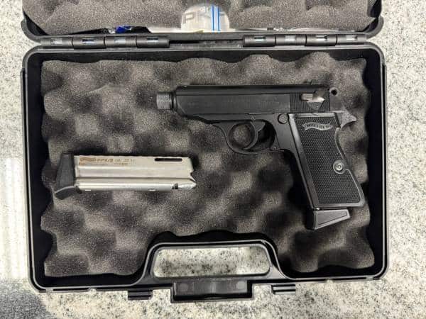 CARL WALTHER PPK/S 3.3" THREADED 22LR 10+1 2-MAGS ORIGINAL CASE BLACK USED WF071068