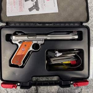 RUGER MARK IV HUNTER 6.9" 22LR 10+1 4-MAGS ORIGINAL CASE STAINLESS USED 500288900