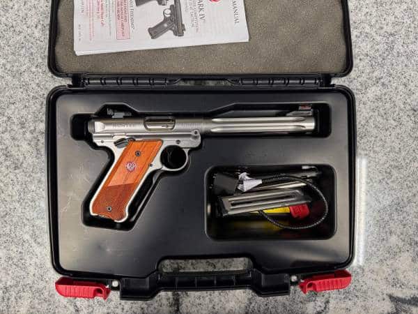 RUGER MARK IV HUNTER 6.9" 22LR 10+1 4-MAGS ORIGINAL CASE STAINLESS USED 500288900