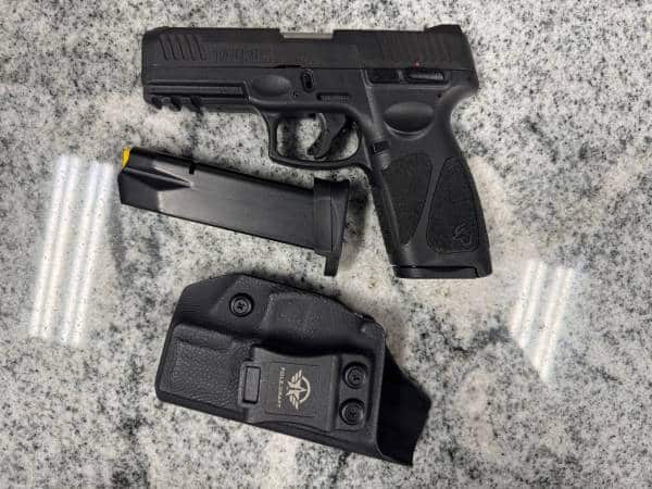 TAURUS G3 9MM 4" 15/17+1 2-MAGS NO-BOX/CASE HOLSTER BLACK USED ABE531672