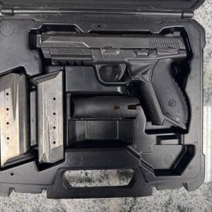 RUGER AMERICAN PISTOL 45 AUTO 4.5" 9+1 2-MAGS ORIGINAL CASE BLACK USED 861-44134
