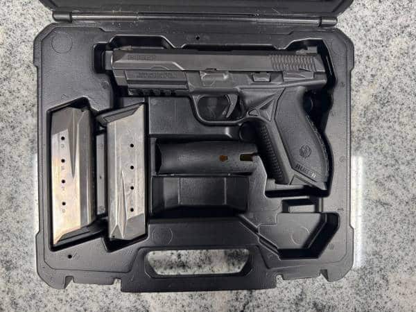 RUGER AMERICAN PISTOL 45 AUTO 4.5" 9+1 2-MAGS ORIGINAL CASE BLACK USED 861-44134