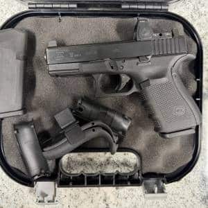 GLOCK 19 GEN 4 4.02" 9MM 15+1 2-MAGS TRIJICON RMR RM07 ORIGINAL CASE BLACK USED BDUC295