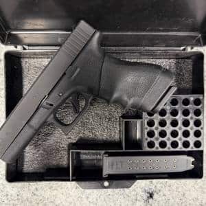 GLOCK 17 GEN 2 4.49" 9MM 17+1 2-MAGS HARD CASE BLACK USED AZD671US