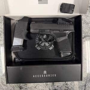 SPRINGFIELD ARMORY HELLCAT 3" 9MM 11+1 2-MAGS SHIELD RED DOT ORIGINAL CASE NEVER FIRED BLACK USED BB134654