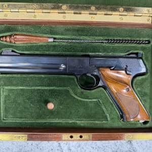 COLT MATCH TARGET 22LR 6" 10+1 1-MAG CUSTOM WOOD DISPLAY CASE BLACK USED 190727-S