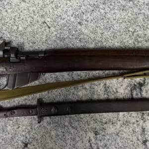 BRITISH ENFIELD SMLE V .303 BRITISH 25.2" WITH BAYONET NO-BOX/CASE WOOD/BLACK USED 3139