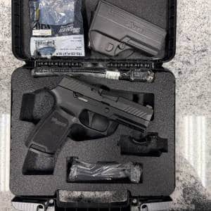 SIG SAUER P320 CARRY 3.9" 9MM 17+1 2-MAGS ORIGINAL CASE FLAT TRIGGER UPGRADE HOLSTER BLACK USED 58A123171