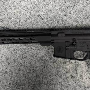 SIG SAUER M400 SIGM400 16" 5.56 NO-MAG/CASE/BOX BLACK USED 20L010937