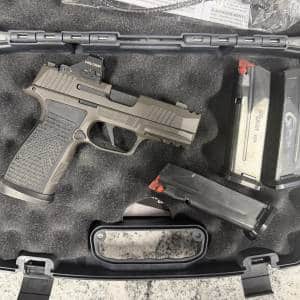 SIG SAUER P365 AXG LEGION 3.1" 9MM 17+1 3-MAGS HOLOSUN 407K X2 RED DOT ORIGINAL CASE GRAY USED 66G331603