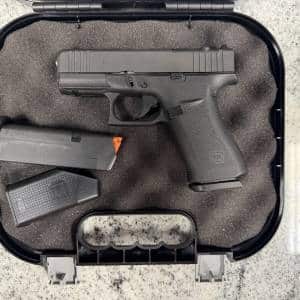 GLOCK 43X MOS 9MM 3.41" 2-MAGS 10+1 ORIGINAL CASE LIKE NEW BLACK USED CDRN003