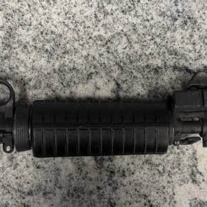 COLT COMPLETE USED UPPER 16" CARRY HANDLE WITH BCG/CH (BCG & CH NOT COLT) BLACK USED USEDCOLTCOMPLETEUPPER