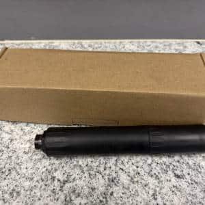 HUXWRX RAD 9 WITH ORIGINAL BOX BLACK USED 2404924
