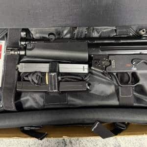 HECKLER AND KOCH GMBH HK SP5 9MM 8.86" 30+1 2-MAGS ORIGINAL CASE AND BOX NEVER FIRED BLACK USED 271-010490