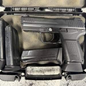 HECKLER & KOCH 45C 3.9" 45 AUTO 8/10+1 4-MAGS NOT-ORIGINAL CASE BLACK USED 216-035006