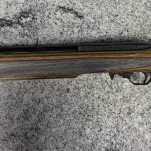 RUGER 10/22 CARBINE CUSTOM 22LR 10+1 1-MAG GREEN MOUNTAIN BARREL THUMBHOLE STOCK BLACK/WOOD USED 237-86189