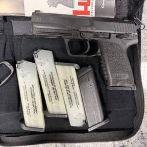 HK USP 4.25" 9MM 15+1 5-MAGS SOFT CASE BLACK USED 24-119552