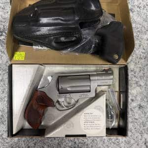 TAURUS THE JUDGE 45LC/410GA 5-SHOT WITH ORIGINAL BOX AND GRIP SILVER USED CW905493