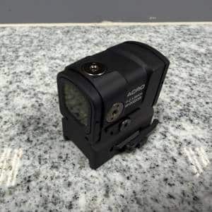 AIMPOINT ACRO P-2 3.25MOA WITH MOUNT BLACK USED W5022096