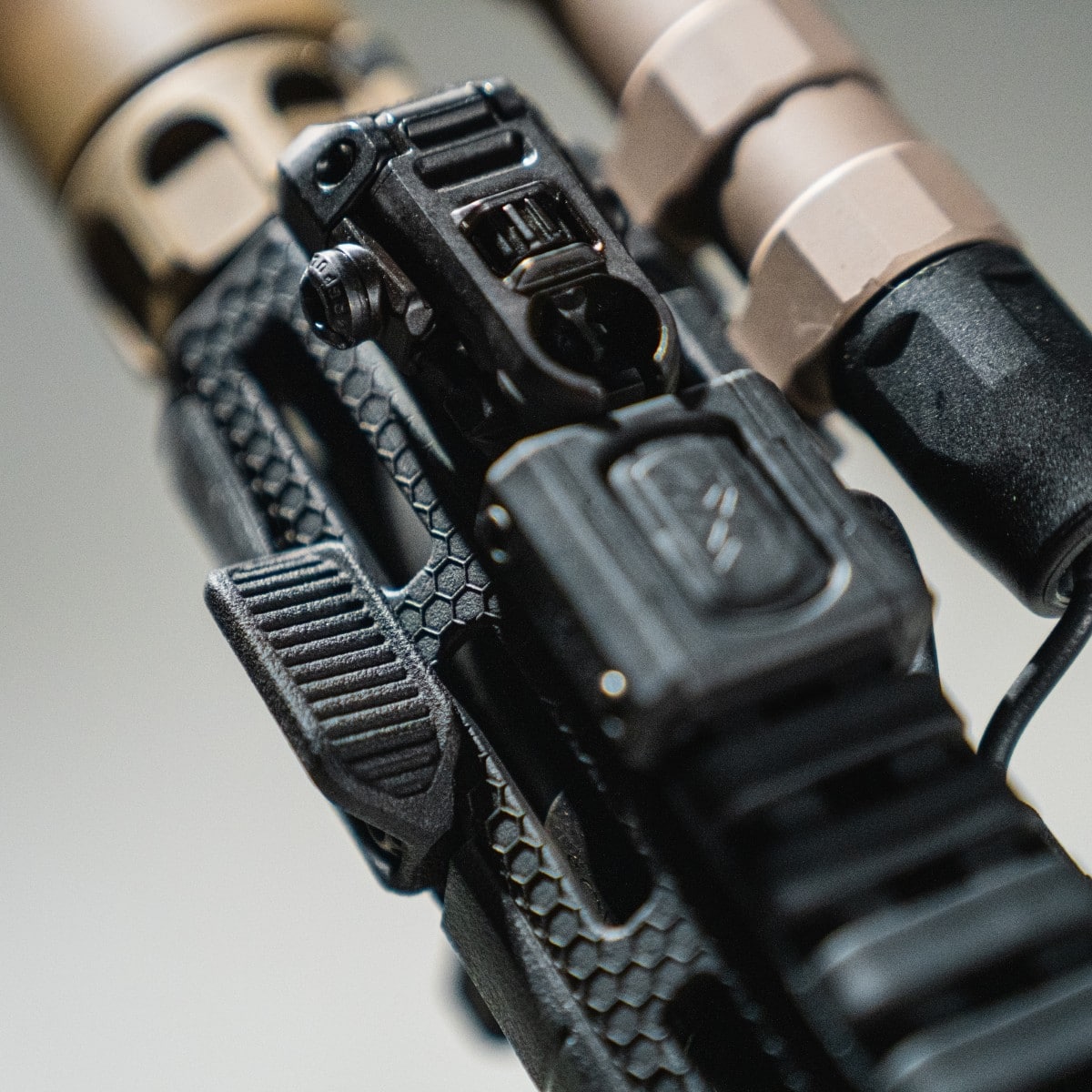 MAGPUL M-LOK THUMB SHELF - Image 6
