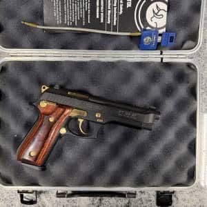 TAURUS PT 92 AF 9MM 4.8" 10+1 1-MAG HARD CASE BLACK/GOLD USED TSG80770